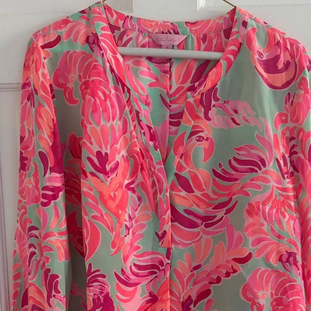Lilly Pulitzer Coral and Mint Floral V-Neck Blouse - Picture 3 of 5